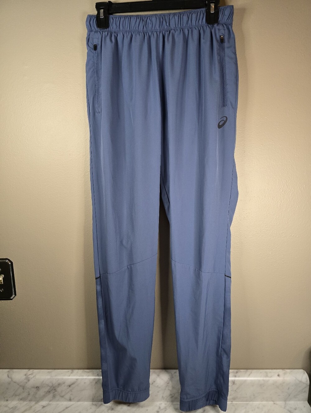 Asics Men’s Woven Athletic Jogger Pants Size Medium Blue Reflective Zip Pockets